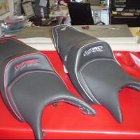 Selle réaliée par TJLSellier.com de HONDA - VFR