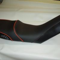 Selle réaliée par TJLSellier.com de KTM - Adventure 990