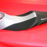 Selle réaliée par TJLSellier.com de SUZUKI - GSR / Gladius