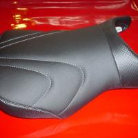 Selle réaliée par TJLSellier.com de SUZUKI - GSR / Gladius