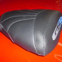 Selle réaliée par TJLSellier.com de SUZUKI - GSR / Gladius