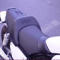 Selle réaliée par TJLSellier.com de YAMAHA - FZX / V-Max