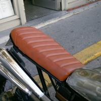 Selle réaliée par TJLSellier.com de café racers/scramblers - divers