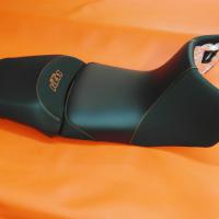 Selle réaliée par TJLSellier.com de KTM - 1050