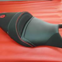 Selle réaliée par TJLSellier.com de Aprilia - shiver