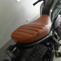 Selle réaliée par TJLSellier.com de YAMAHA - XSR 700