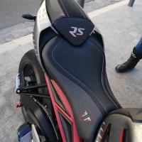 Selle réaliée par TJLSellier.com de TRIUMPH - Street Triple rs