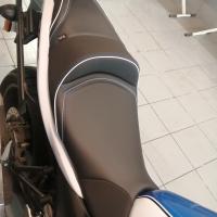 Selle réaliée par TJLSellier.com de SUZUKI - SV650