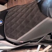 Selle réaliée par TJLSellier.com de BMW - R1250R